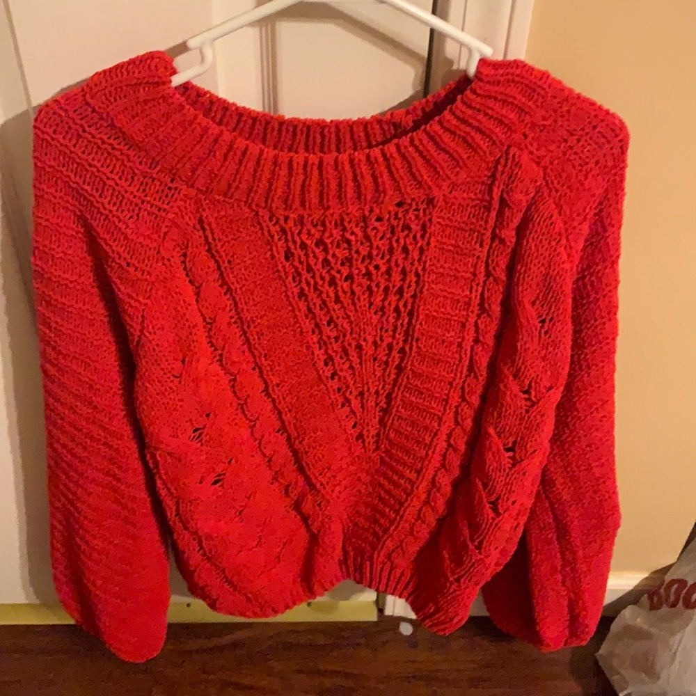 Large warm sweater wore once and it was too small